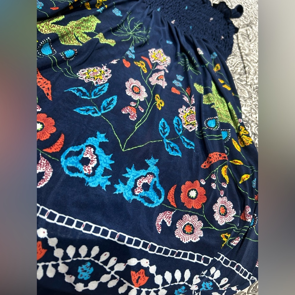 Women’s Navy Smocked Boho Floral Midi Dress Small Medium NWOT - Picture 2 of 4